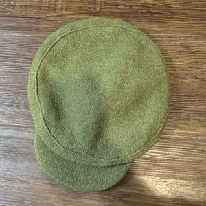 Ann Taylor Green Felt Fiddlers Cap